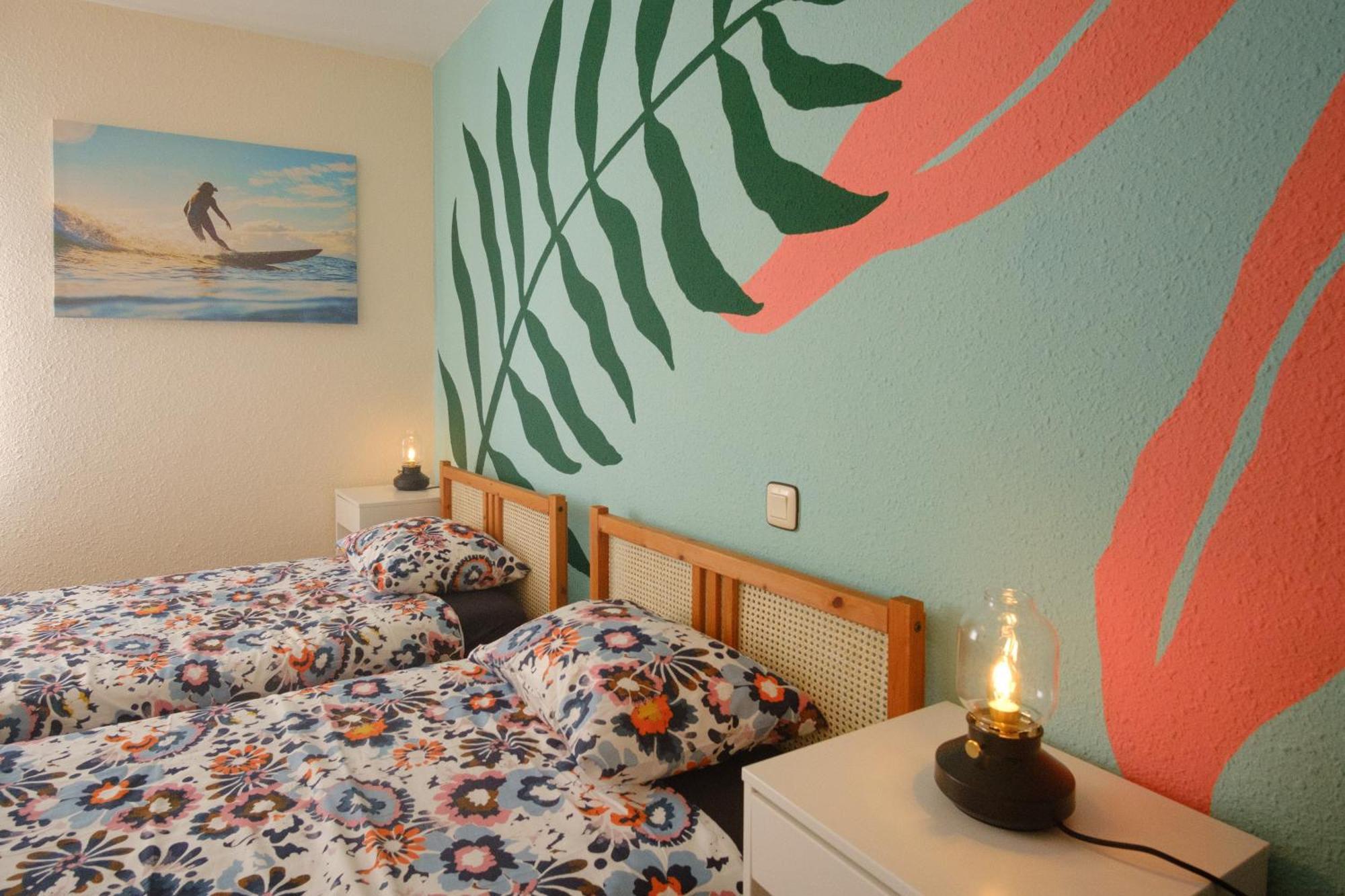 Liquid Surfhouse Hostel Лангре Екстериор снимка