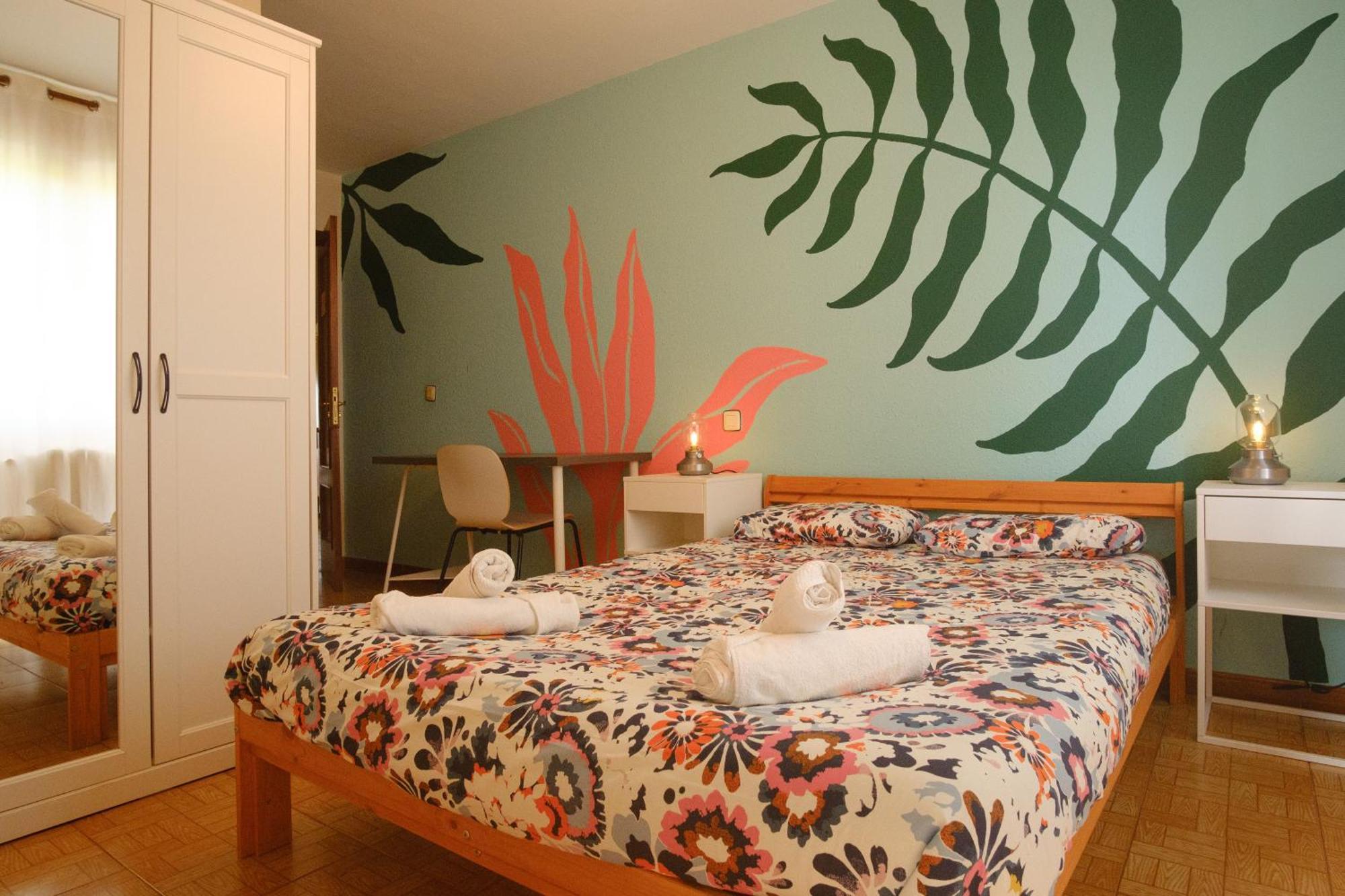 Liquid Surfhouse Hostel Лангре Екстериор снимка
