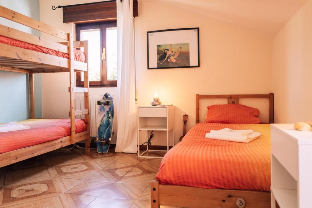 Liquid Surfhouse Hostel Лангре Екстериор снимка