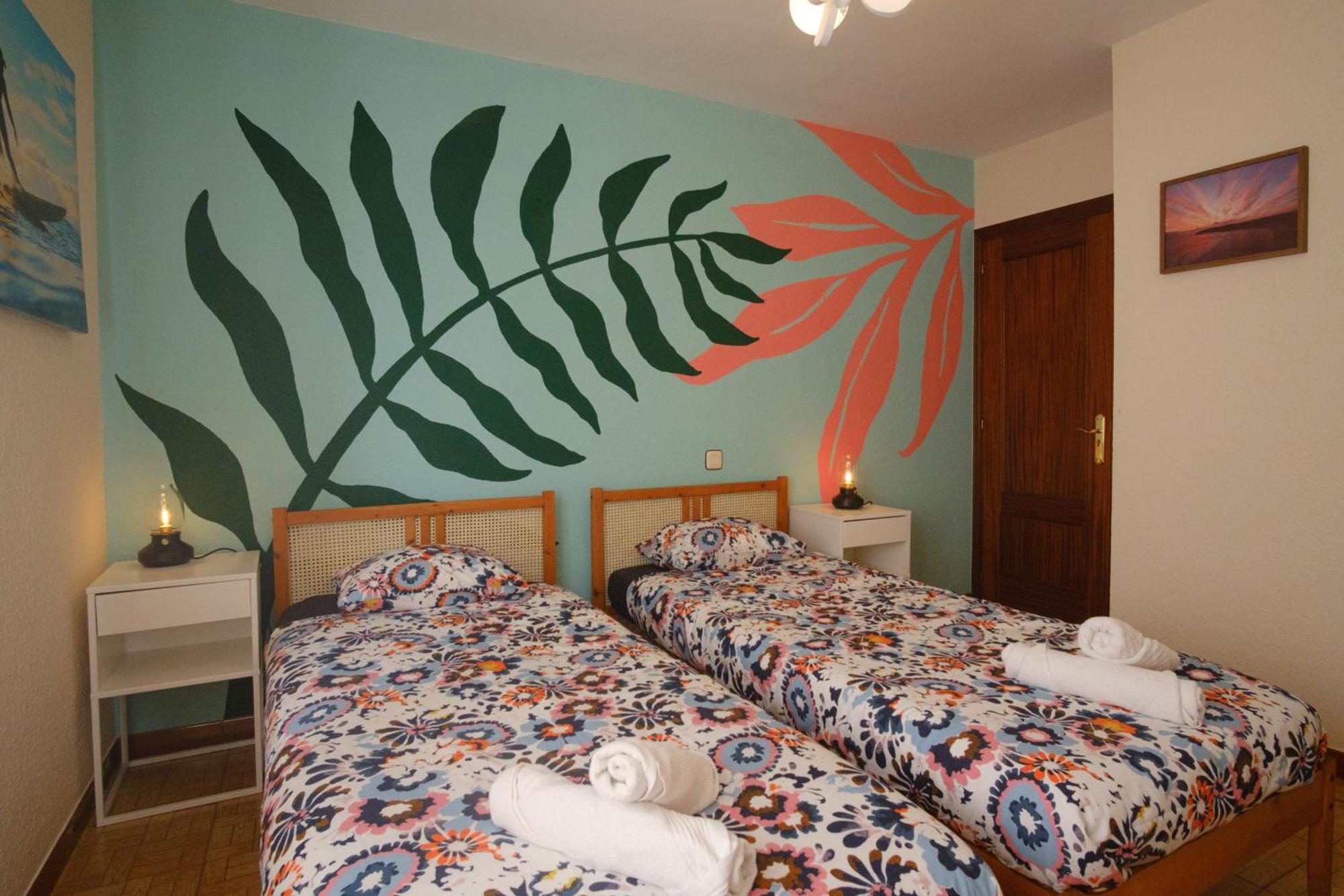 Liquid Surfhouse Hostel Лангре Екстериор снимка